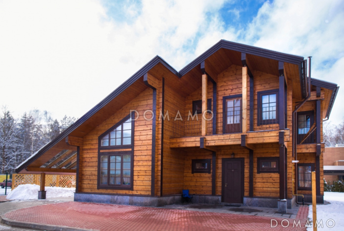 Проект дома из клееного бруса с изолированной кухней-столовой Проект дома из клееного бруса с изолированной кухней-столовой