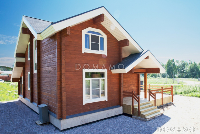 Проект деревянного дома из клееного бруса с просторной прихожей Проект деревянного дома из клееного бруса с просторной прихожей