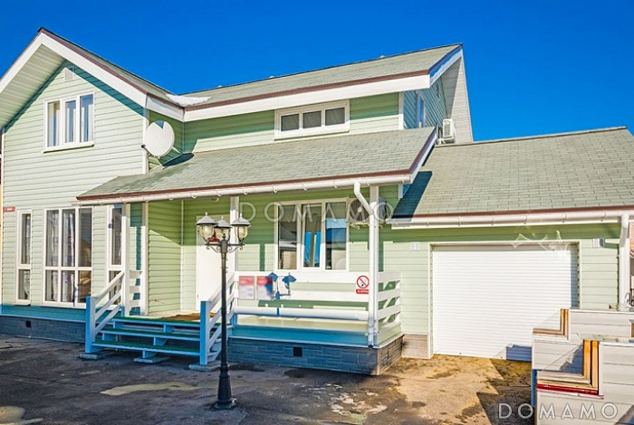 Проект дома из клееного бруса с просторными комнатами Проект дома из клееного бруса с просторными комнатами