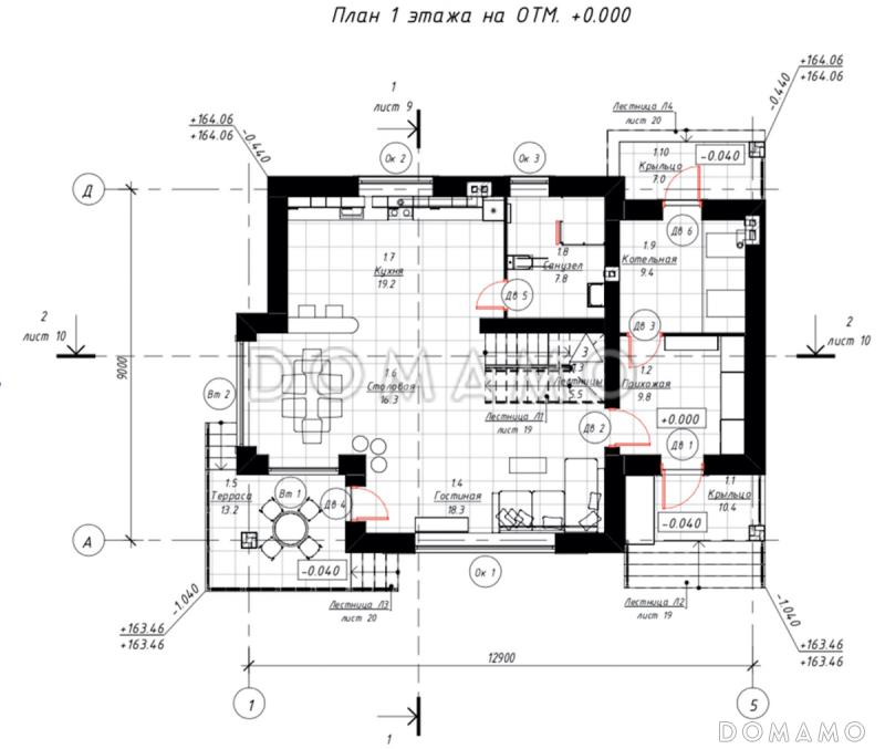 Проект дома с 4 спальнями, свободной планировкой кухни-гостиной-столовой и балконами на мансарде / План 1 этажа