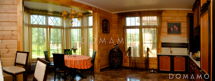 Проект двухэтажного дома из клееного бруса с бассейном и сауной на первом этаже Проект двухэтажного дома из клееного бруса с бассейном и сауной на первом этаже