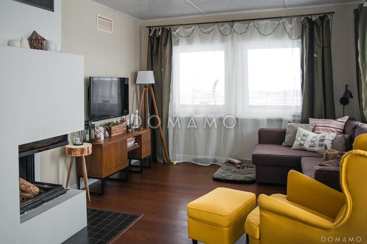 Проект мансардного дома из кирпича с детскими комнатами, уютной гостиной и сауной / 7