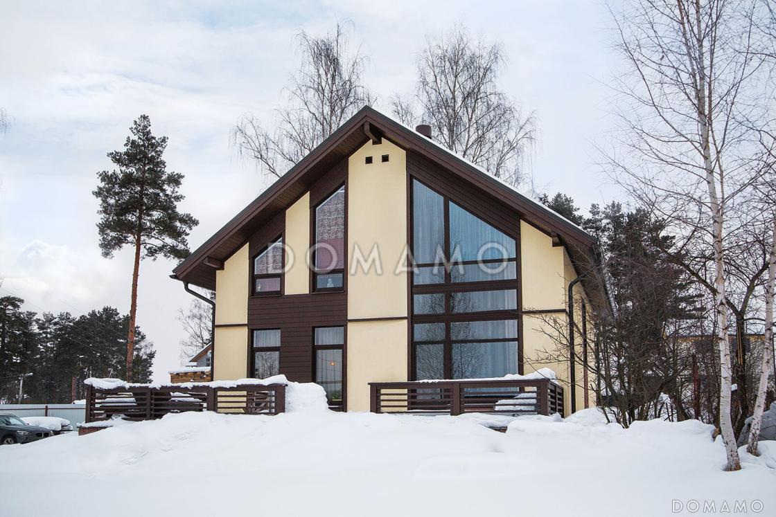 Проект каркасного дома с террасой, мансардой и вторым светом / 1