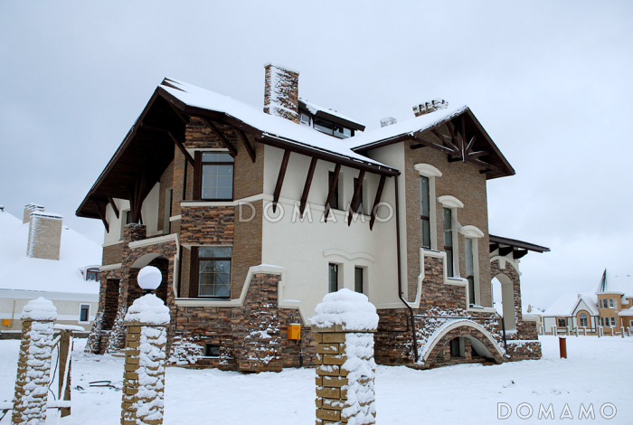 Проект коттеджа в стиле шале с двусветной гостиной Проект коттеджа в стиле шале с двусветной гостиной