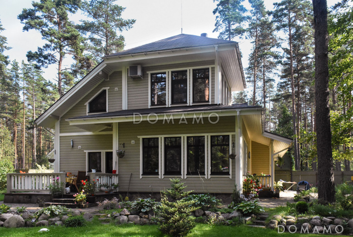 Проект дома из газобетона с местом для трех авто Проект дома из газобетона с местом для трех авто