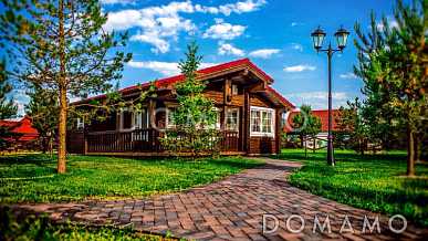 Проект небольшого одноэтажного деревянного дома из клееного бруса с двумя спальнями Проект небольшого одноэтажного деревянного дома из клееного бруса с двумя спальнями