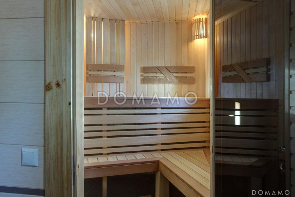 Проект двухэтажного дома из клееного бруса с тремя небольшими террасами на первом этаже / 14