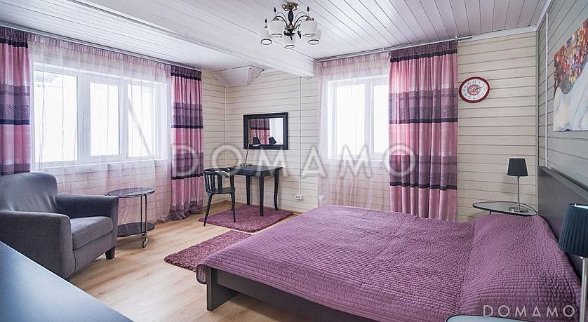 Проект яркого, каркасного дома с балконом на втором этаже / 19