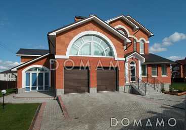 Проект загородного дома с бассейном и гаражом на 2 машины 