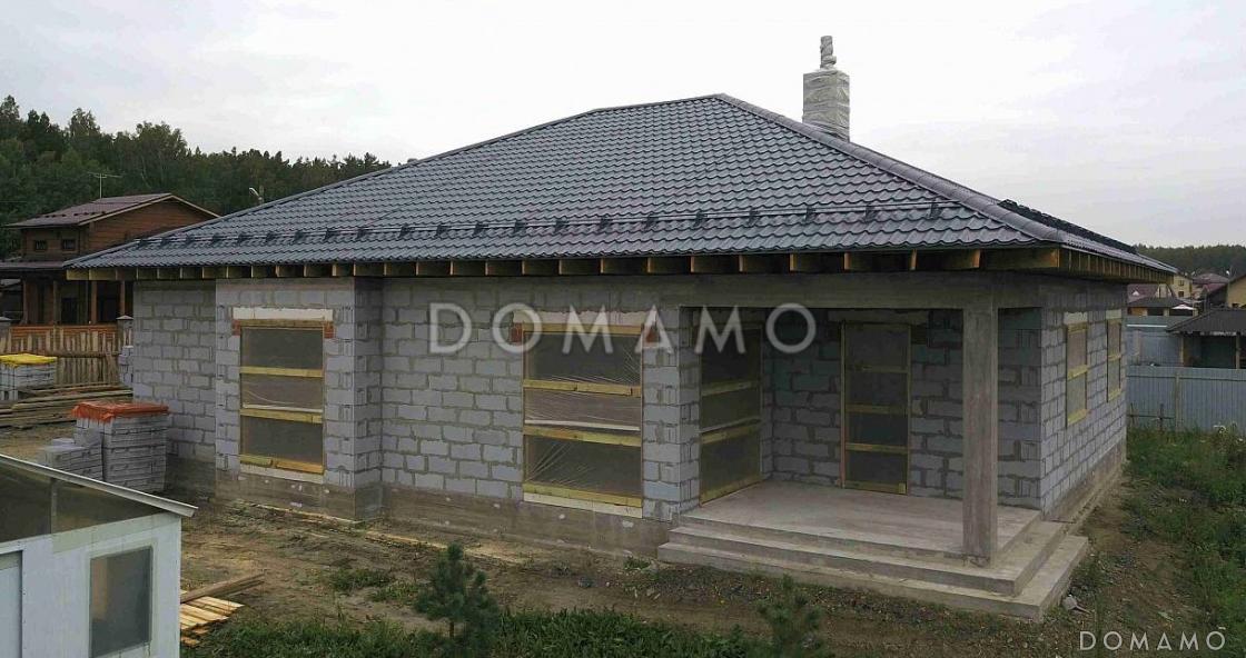 Проект одноэтажного просторного дома из газобетона с крытой террасой, эркером и гаражом для двух автомобилей  / 24