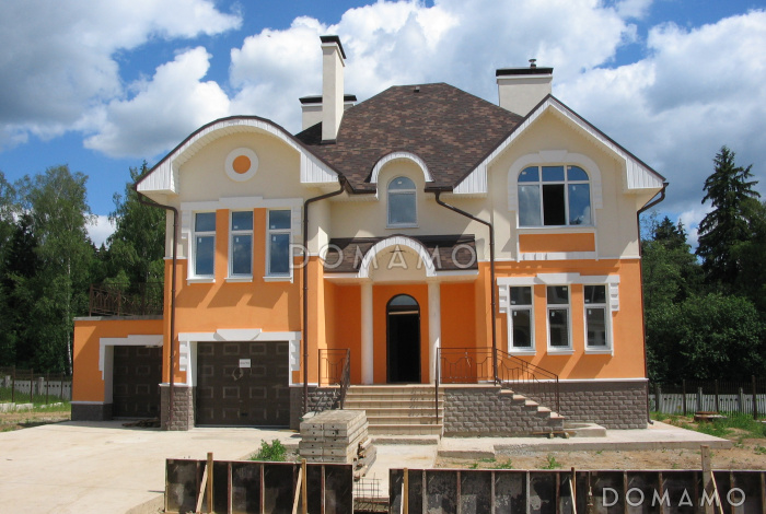 Проект коттеджа с встроенным гаражом Проект коттеджа с встроенным гаражом