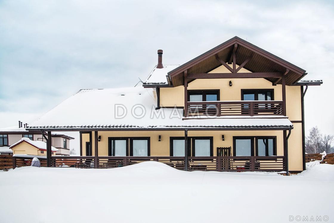 Проект мансардного дома из кирпича с детскими комнатами, уютной гостиной и сауной / 3