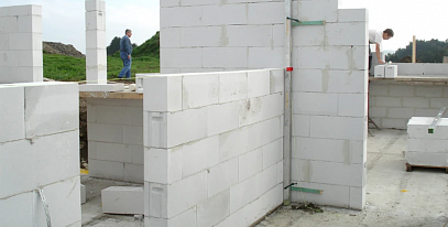 Газоблок или пеноблок — что лучше для дома?