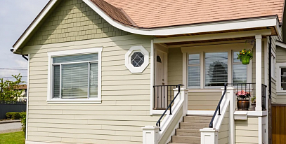 Проекты домов 8х8: особенности и варианты планировок