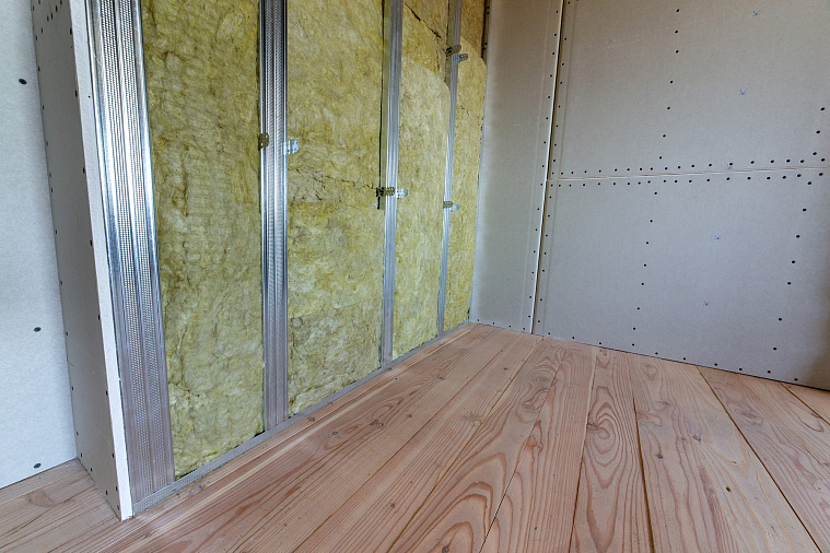 Пять ошибок при утеплении дома, которые вылезают в мороз