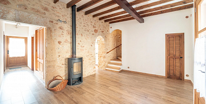 Какие материалы выбрать для внутренней отделки дачи