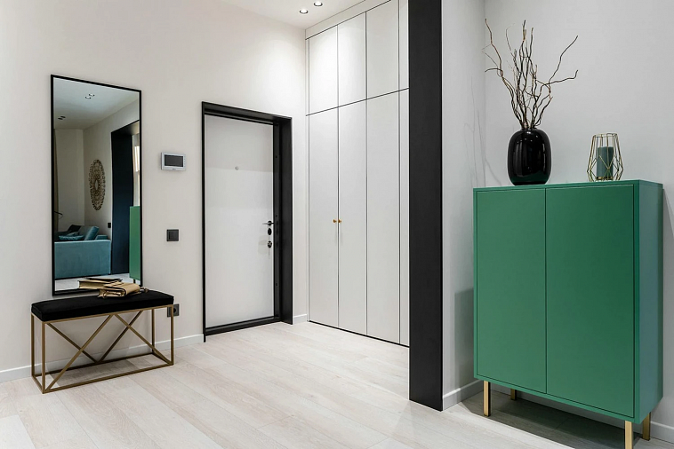 Прихожая в загородном доме